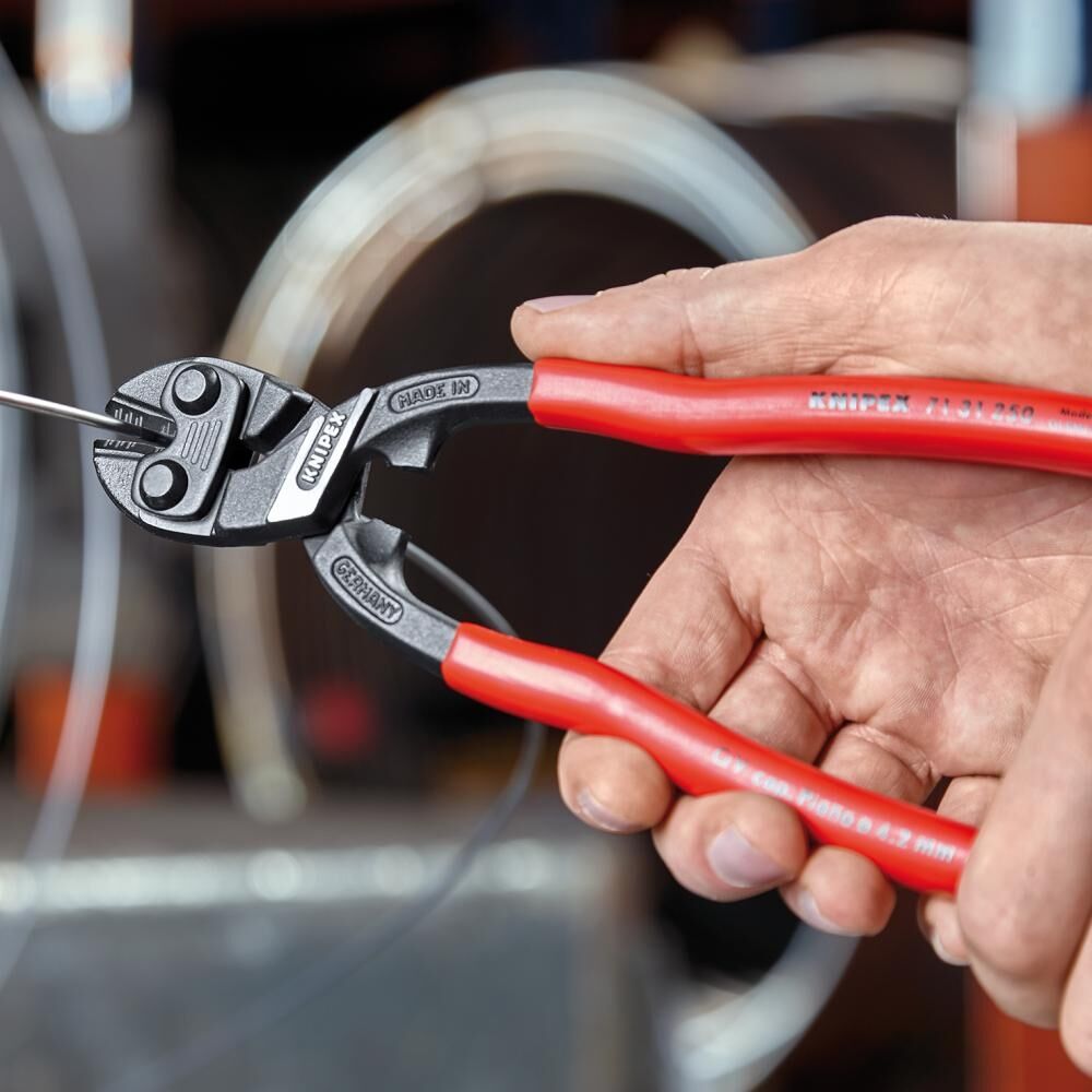 KNIPEX Kompakt-Bolzenschneider 160mm CoBolt schwarz atramentiert 71 01 160 S