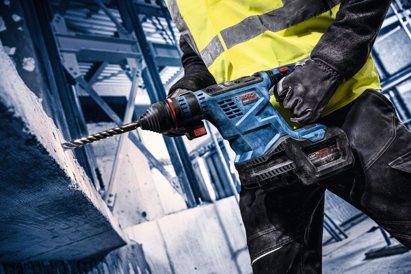 BOSCH Akku-Bohrhammer EXBH18V-32F 2x18V/8,0 Ah, Ladegerät, XL-BOXX