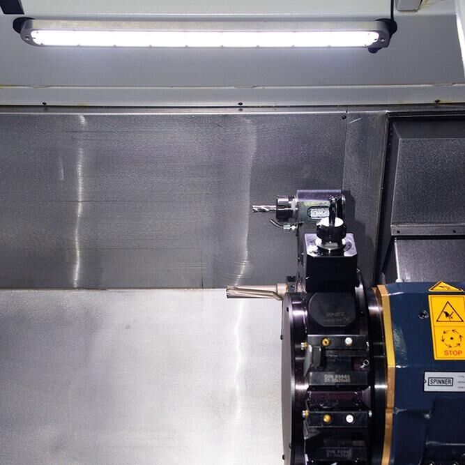 BAUER & BÖCKER Maschinenleuchte 2400lm Lichtleiste 560mm