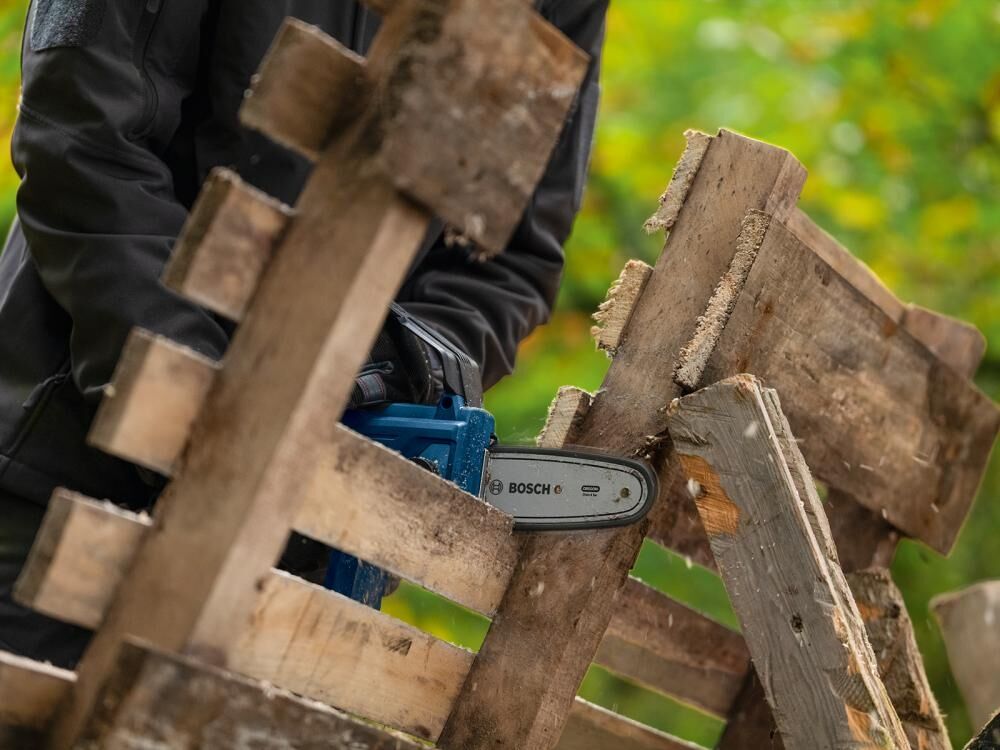 BOSCH Akku-Teleskophochentaster GKE 18V-25 TP ohne Akku & Ladegerät