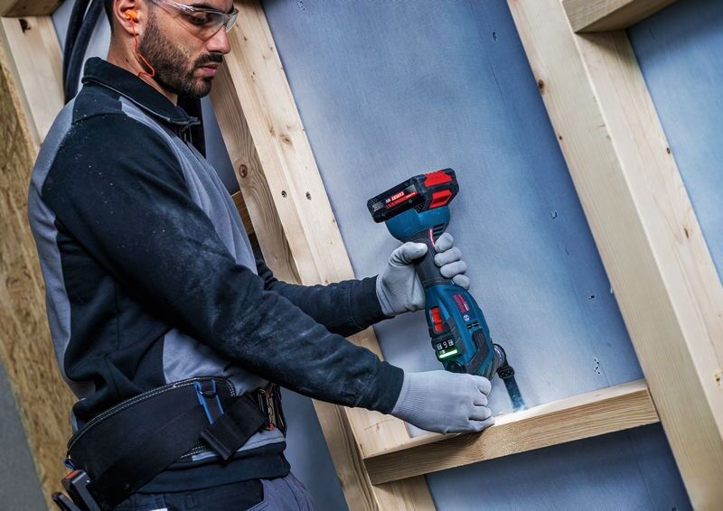 BOSCH EXPERT Akku-Oszillierer EXOP18V-40 solo, in L-BOXX