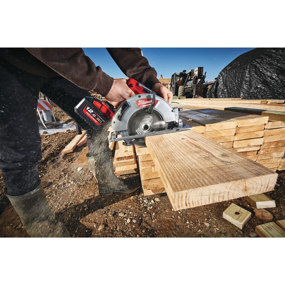 MILWAUKEE Akku-Kreissäge M18 FCS66-0C ohne Akku & Ladegerät im Koffer