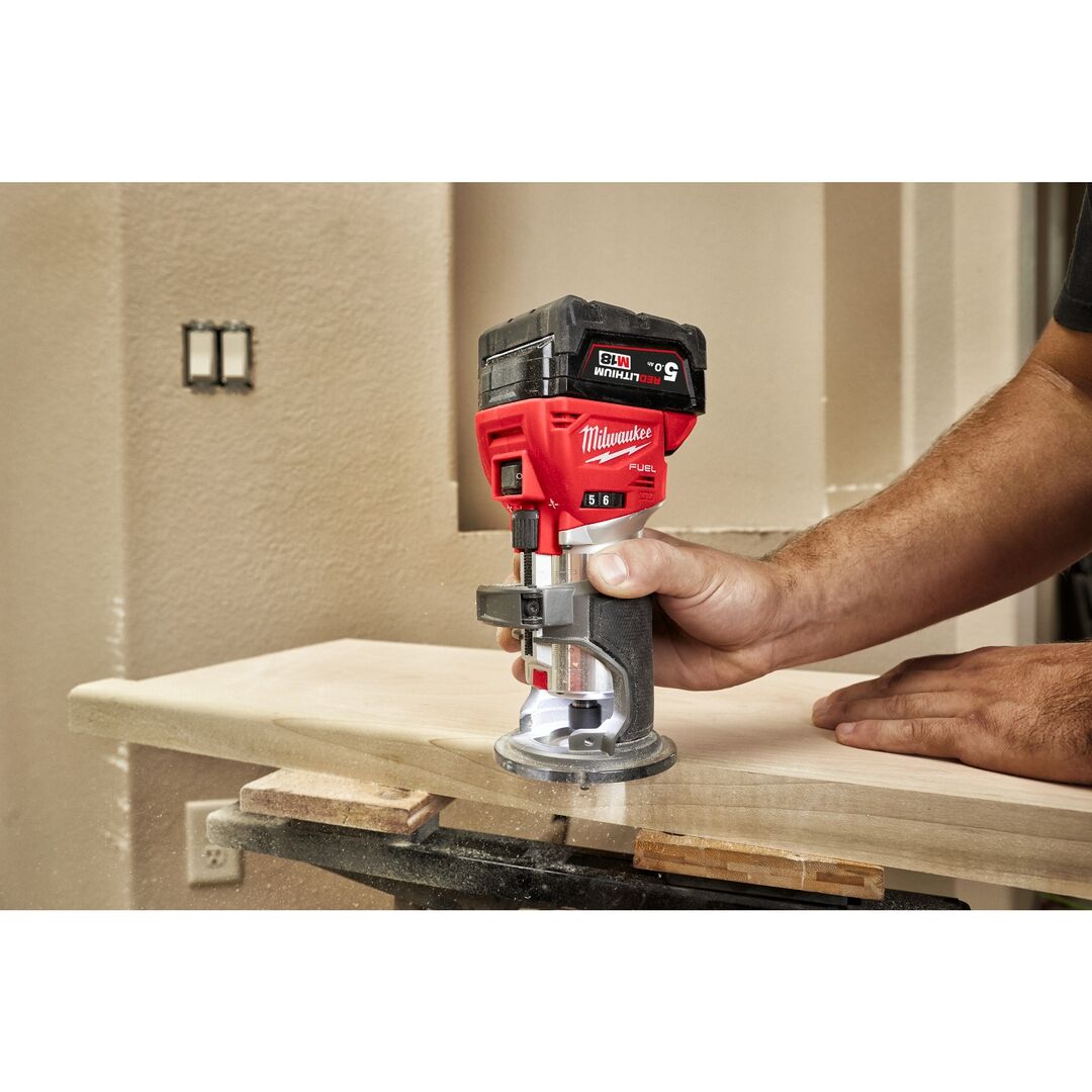 MILWAUKEE Akku-Kantenfräse M18FTR8-0X solo HD-Box