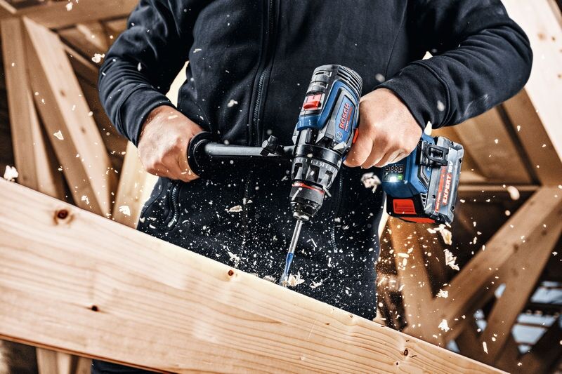 BOSCH EXPERT Akku-Bohrschrauber EXSR18V-150, 2x18V/8,0 Ah, Ladegerät