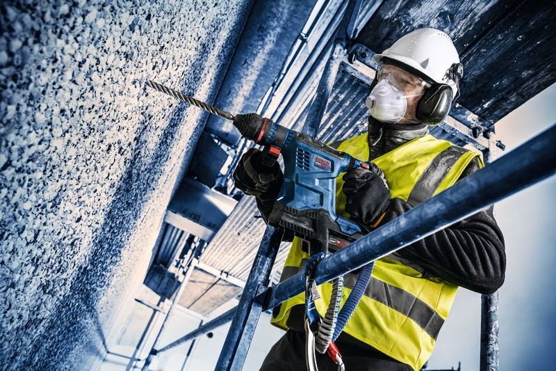 BOSCH Akku-Bohrhammer EXBH18V-32F 2x18V/8,0 Ah, Ladegerät, XL-BOXX