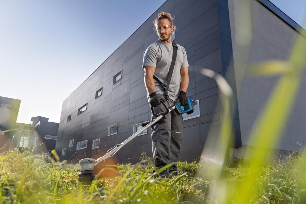 BOSCH Akku-Rasentrimmer GRT 18V-33 ohne Akku & Ladegerät im Karton