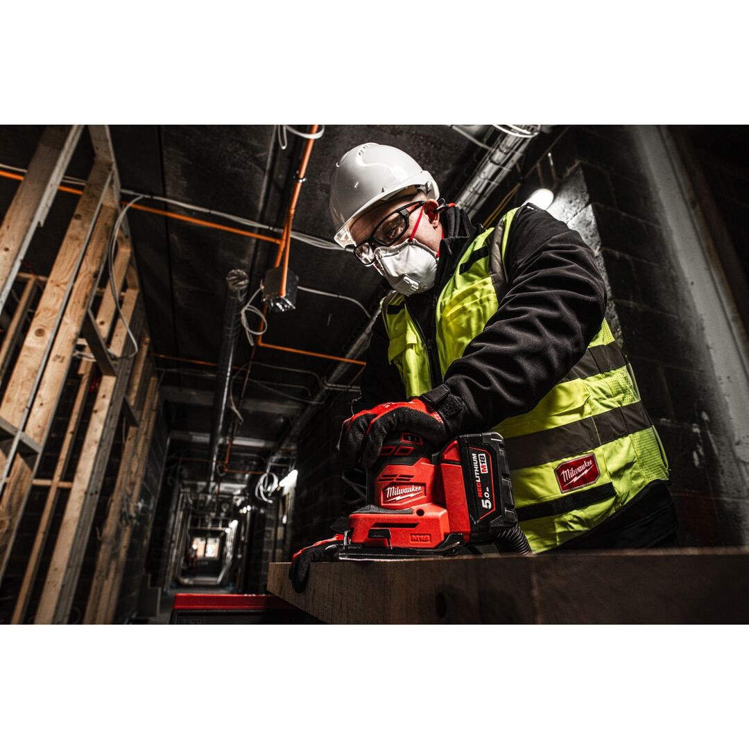 MILWAUKEE Akku-Exzenterschleifer M18BQSS-502B 2x5Ah Ladegerät