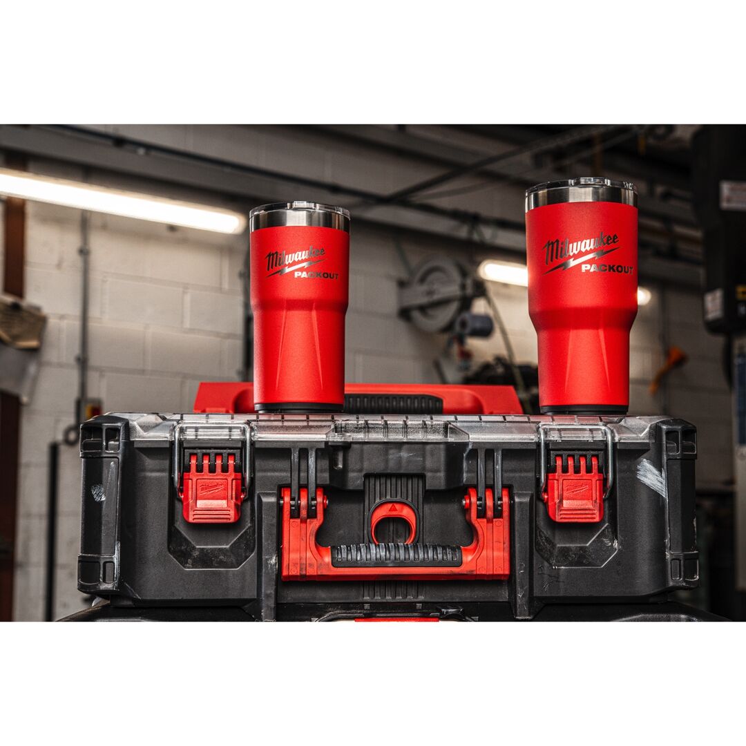 MILWAUKEE PACKOUT Thermobecher 591ml