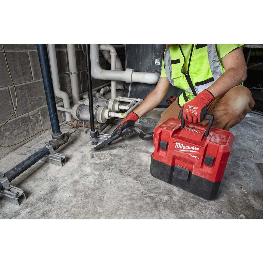 MILWAUKEE Akku-Nass-/ Trockensauger FUEL M12FVCL-0 ohne Akku & Ladegerät im Karton
