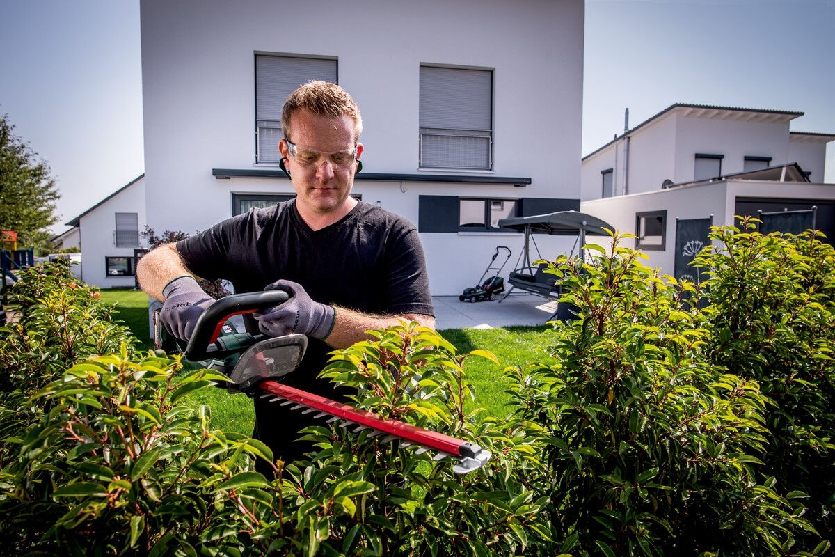 METABO Akku-Heckenschere HS 18 LTX 55 ohne Akku & Ladegerät