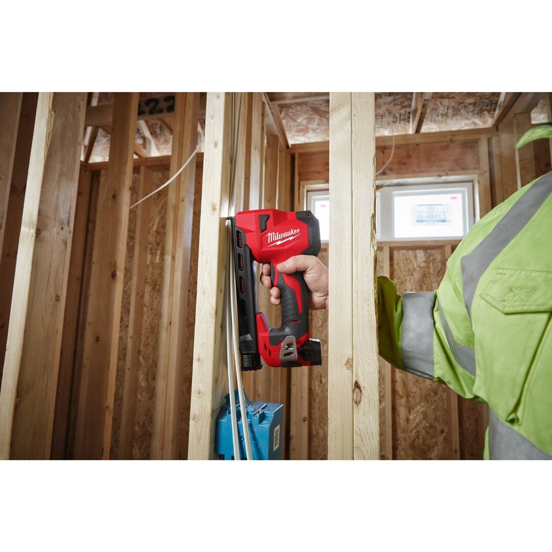 MILWAUKEE Akku-Tacker M12BCST-0