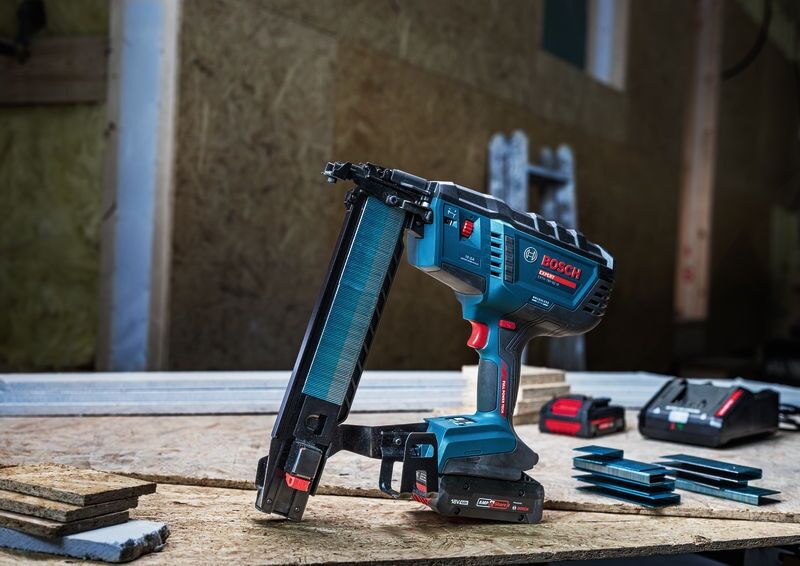 BOSCH Akku-Nagler EXTH18V-50M solo, in XL-BOXX