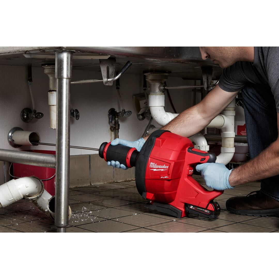 MILWAUKEE Akku-Rohrreiniger FUEL 10mm M18FDCPF8-0C ohne Akku & Ladegerät im Eimer