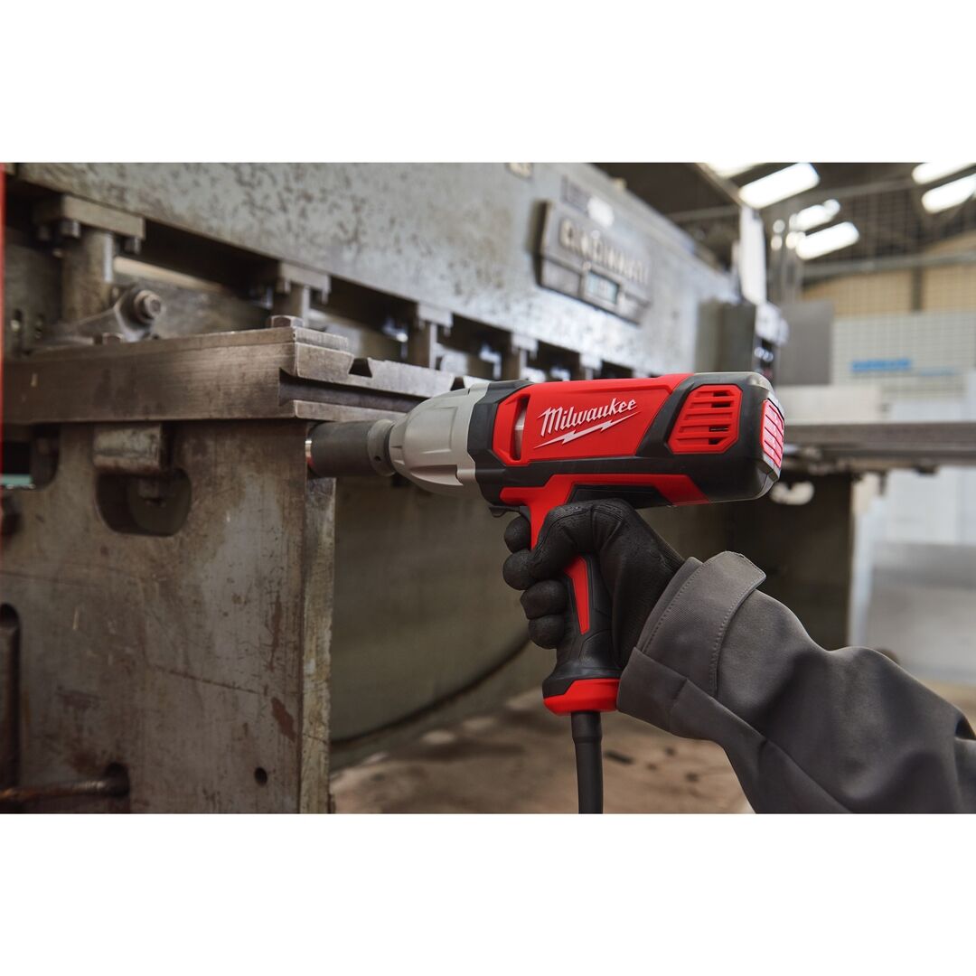 MILWAUKEE Schlagschrauber IPWE400R im Karton