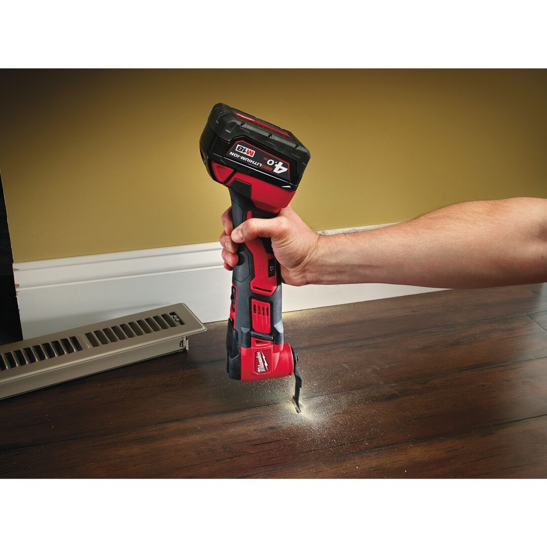 MILWAUKEE Akku-Multitool M18 BMT 4Ah + 2Ah
