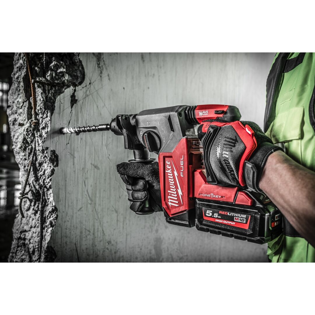 MILWAUKEE Akku-Kombihammer M18 ONEFHX-552X 2x18V 5,5Ah Ladegerät
