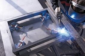 BESSEY Metall-Winkelspanner 2x120x120mm