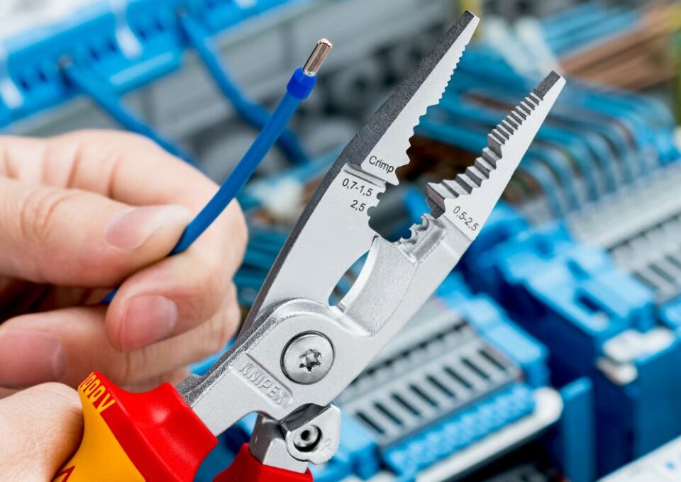 Unbenannt-21-Knipex Button Kombizange