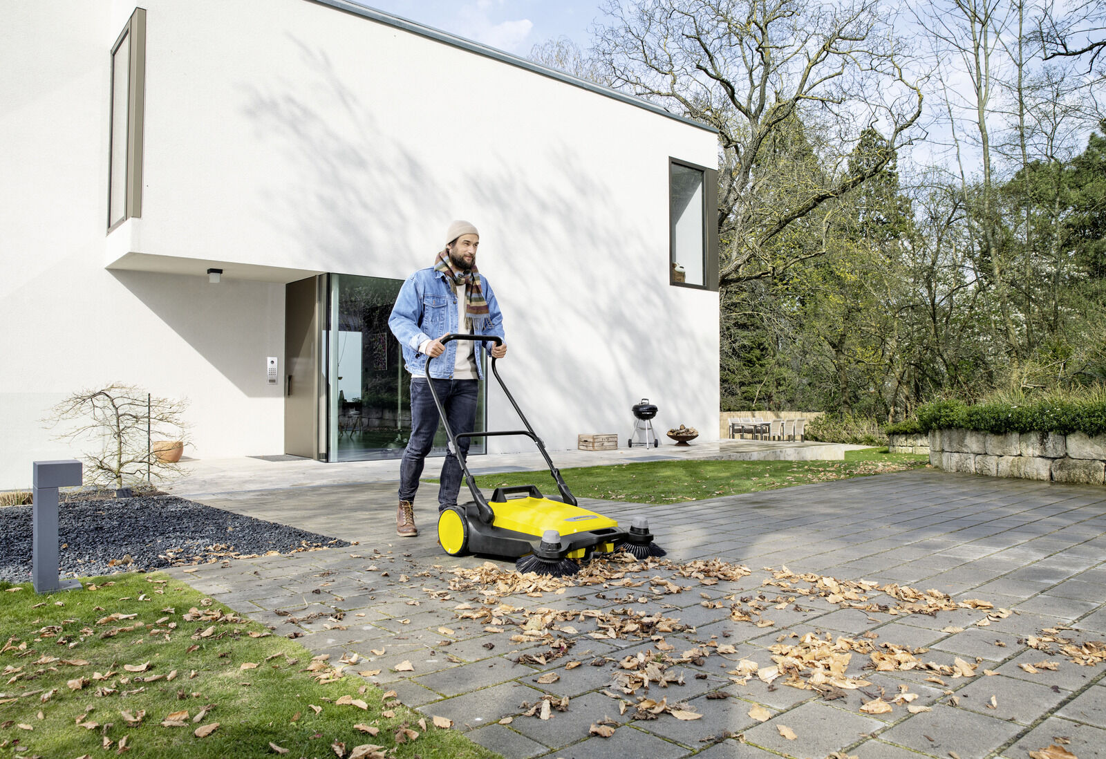 Kehrmaschine_im_einsatz