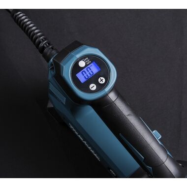 MAKITA Akku-Druckluft Kompressor DMP180Z ohne Akku & Ladegerät im Karton