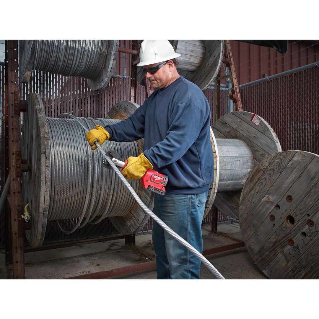 MILWAUKEE Akku-Kabelschneider M18ONEHCC-201C ACSR SET 1x2Ah Ladeg