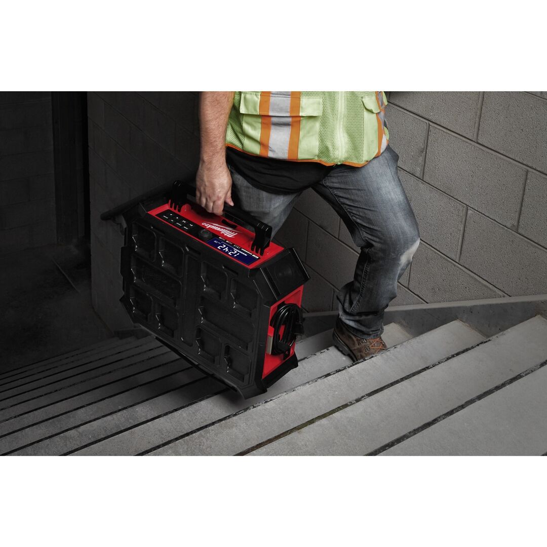 MILWAUKEE PACKOUT Akku-Radio Baustellenradio mit Ladefunktion M18 PRC DAB+