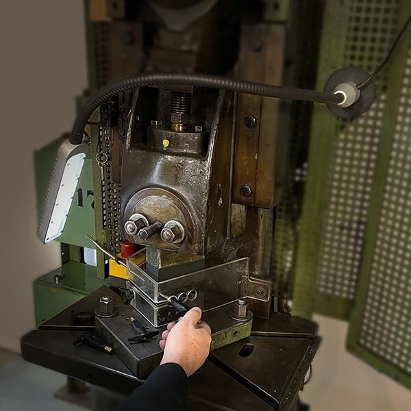 BAUER & BÖCKER Arbeitsplatzleuchte 1200lm Fluter
