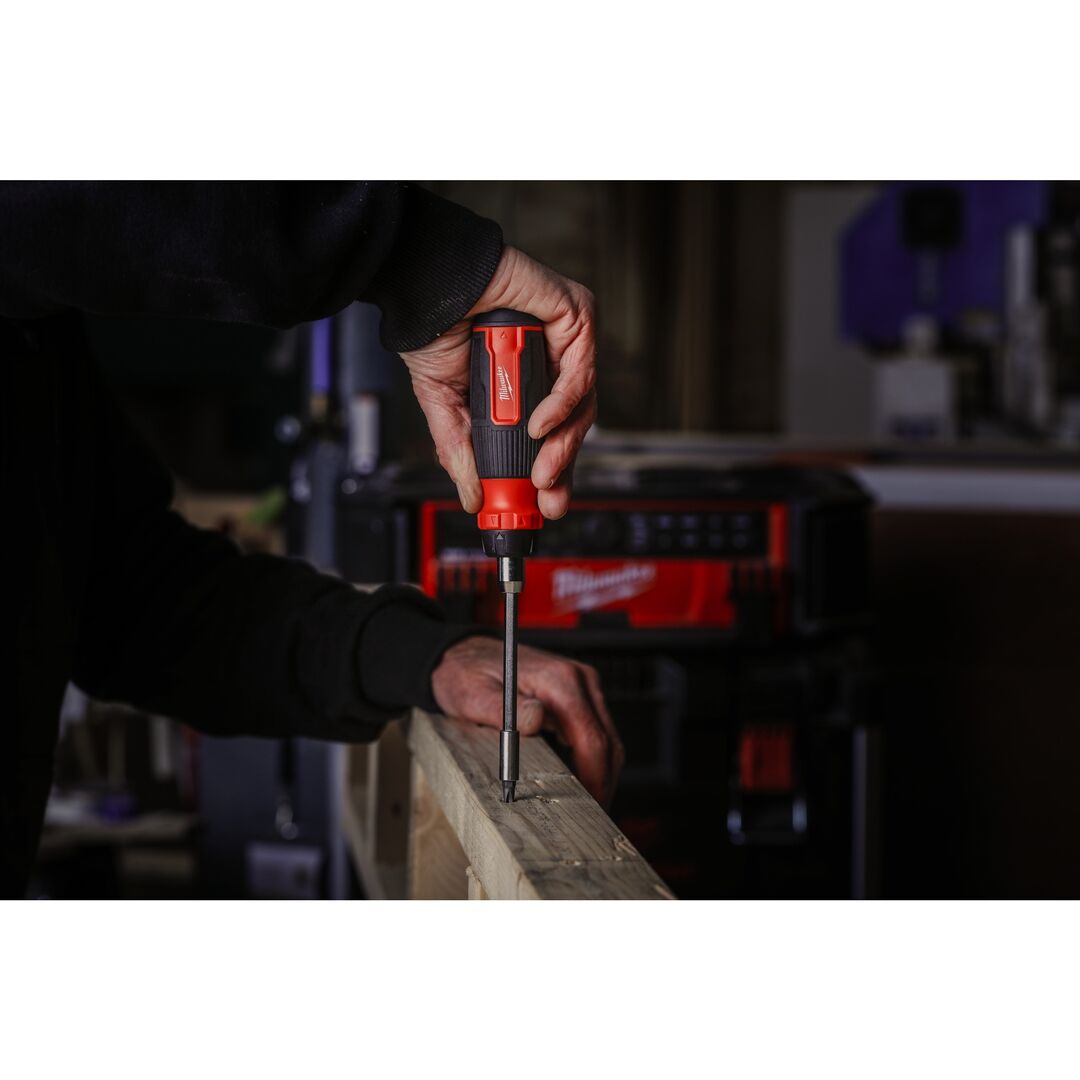 MILWAUKEE Multi-Bit Schraubendreher 27 in 1 inkl. 13 Bits PH/PZ/TX/SL/HEX