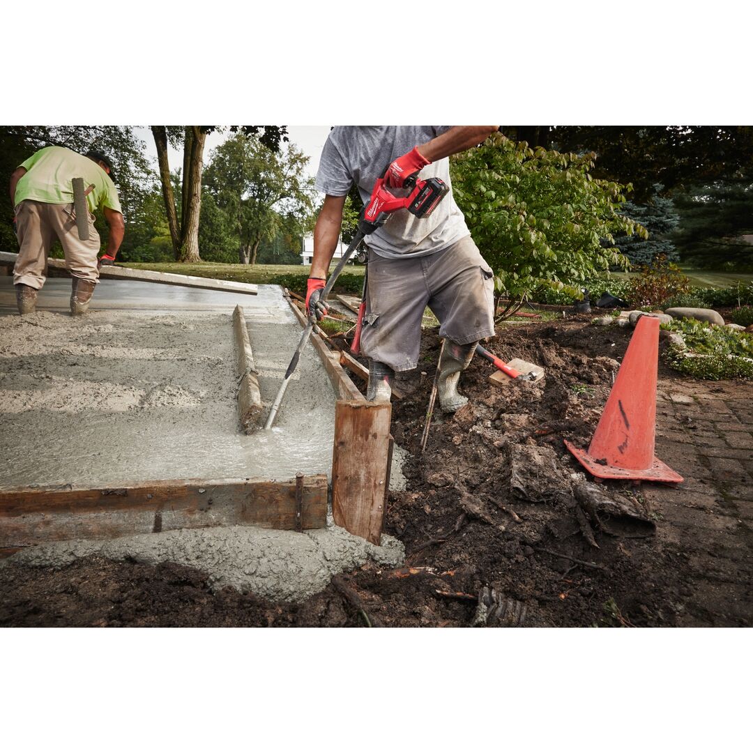 MILWAUKEE Akku-Betonrüttler M18FCVN12-0 solo