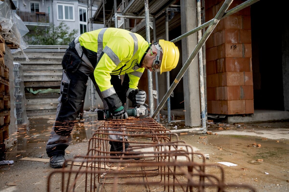 METABO Akku-Winkelschleifer W 18 7-125 ohne Akku-& Ladegerät im Karton