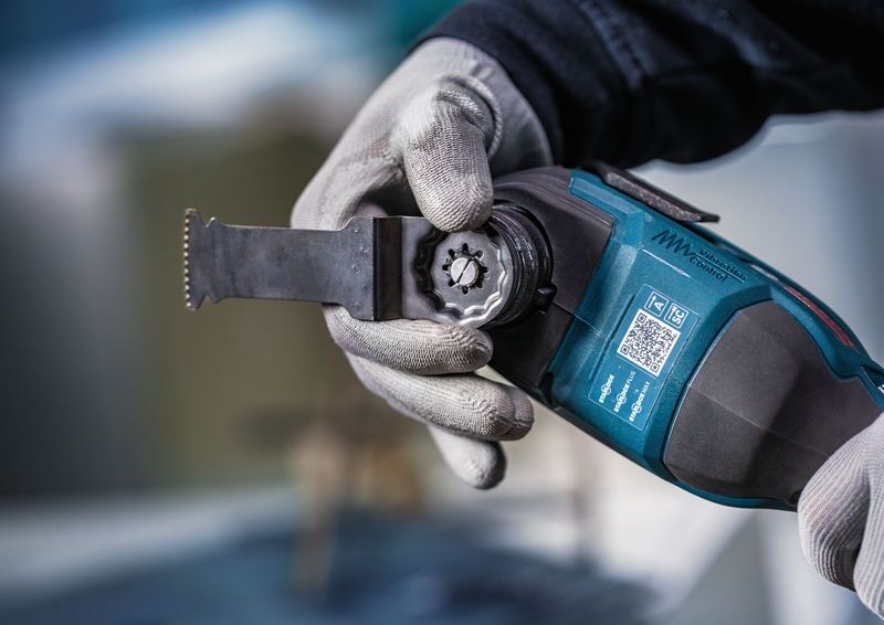 BOSCH EXPERT Akku-Oszillierer EXOP18V-40 solo, in L-BOXX