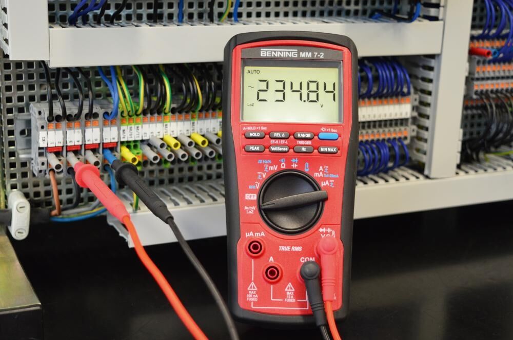 BENNING Digital-Multimeter MM 7-2